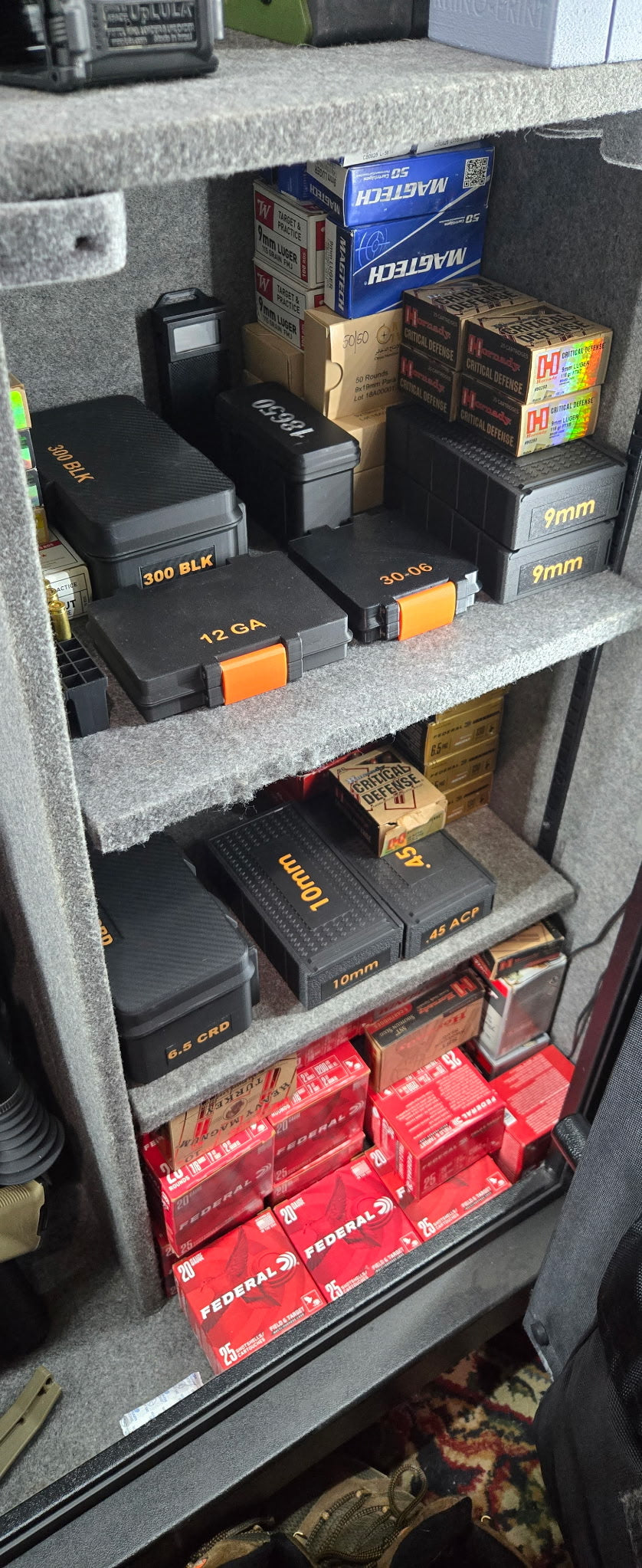 243 WIN AMMUNITON CONTATINER, 40 ROUND AMMO BOX